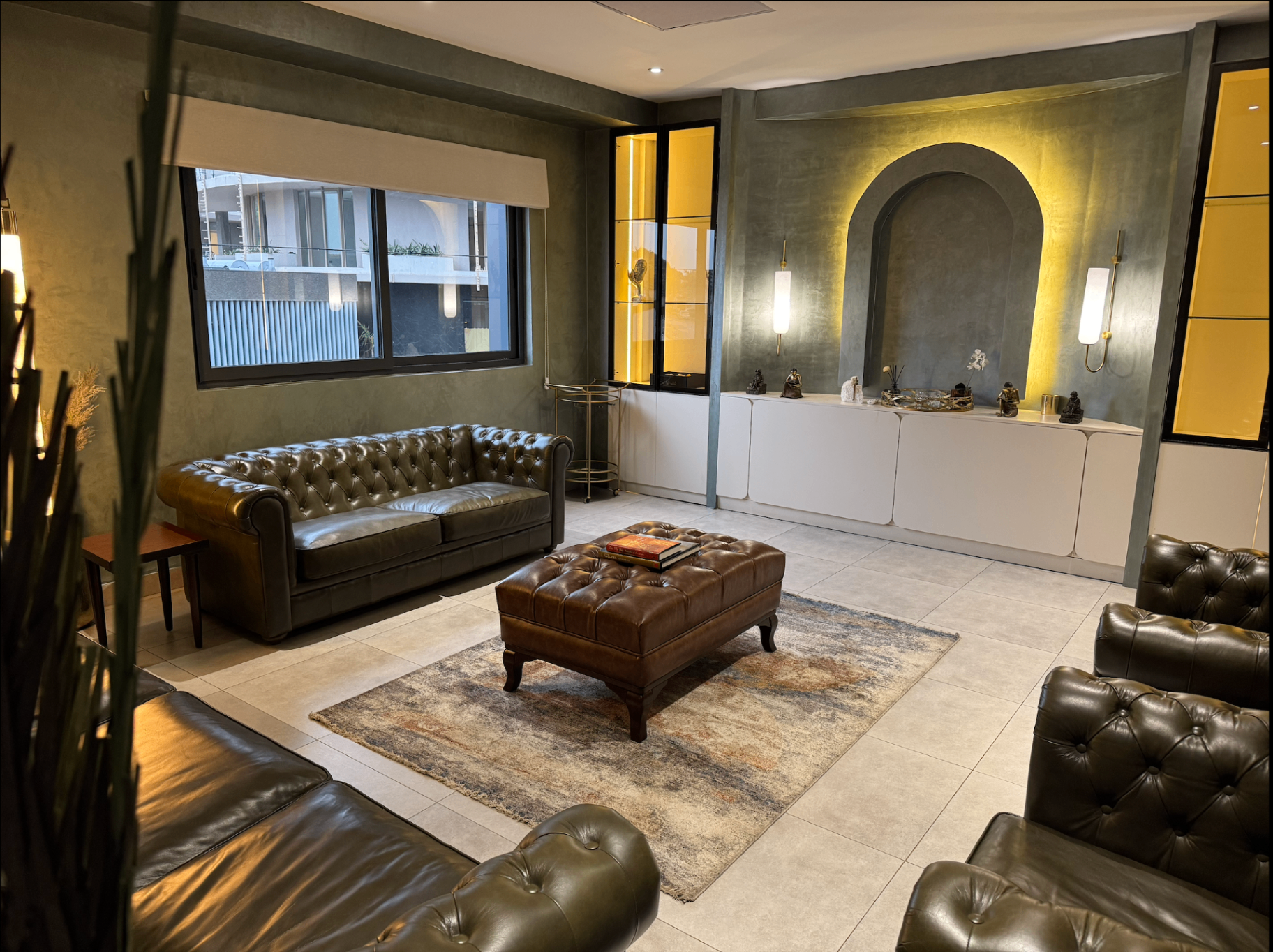 An intimate private alcove for milestone celebrations, intimate dinners and corporate hosting in the heart of Labone — French fusion plates, dedicated service and a curated wine list.